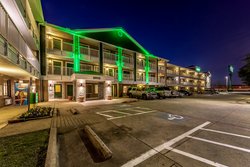  - HomeTowne Studios Mesquite - I-30, Exits 56A & 57