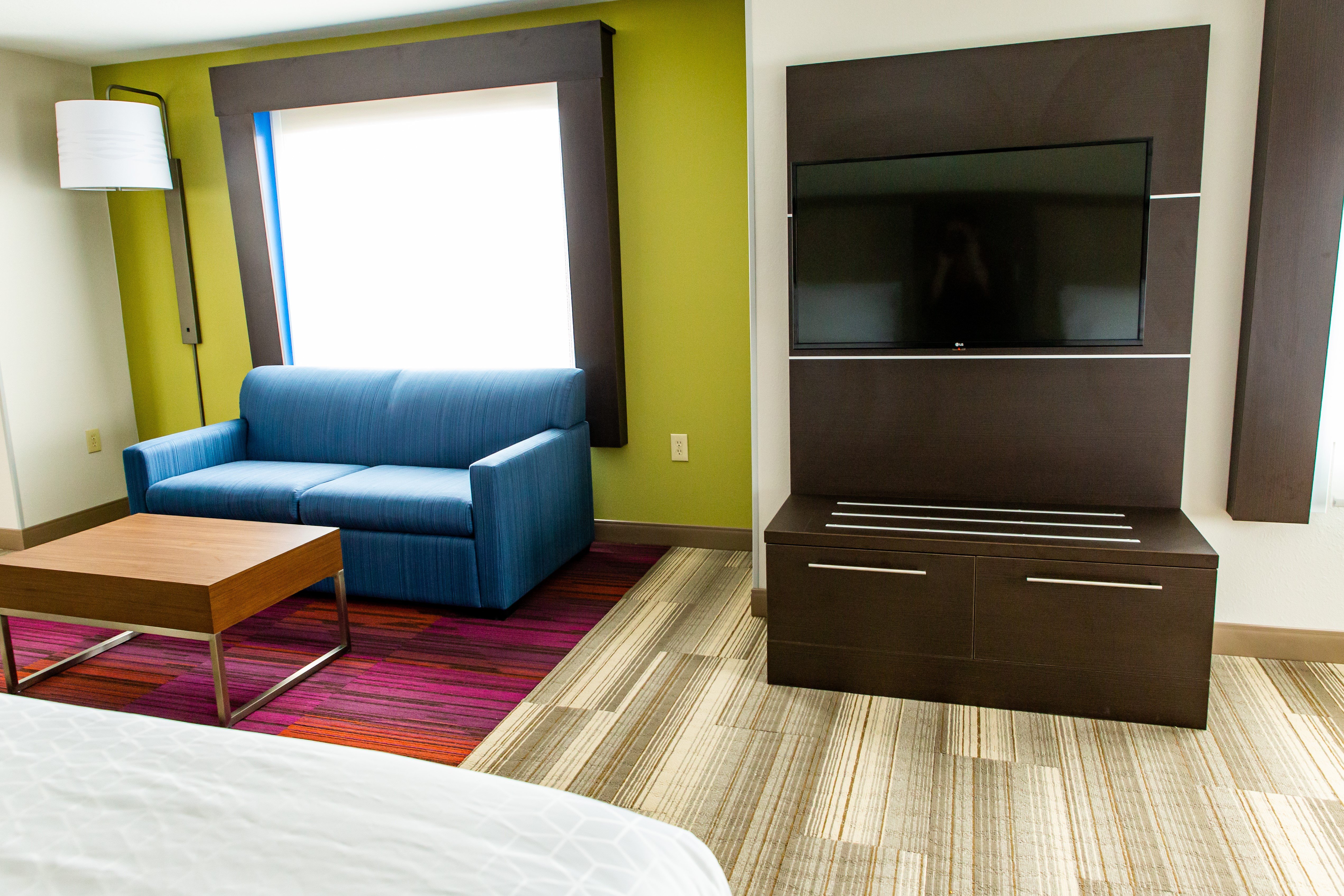 HOLIDAY INN EXP COLUMBUS-DUBLI BY I-guestroom-King Bed Guest Room.jpg