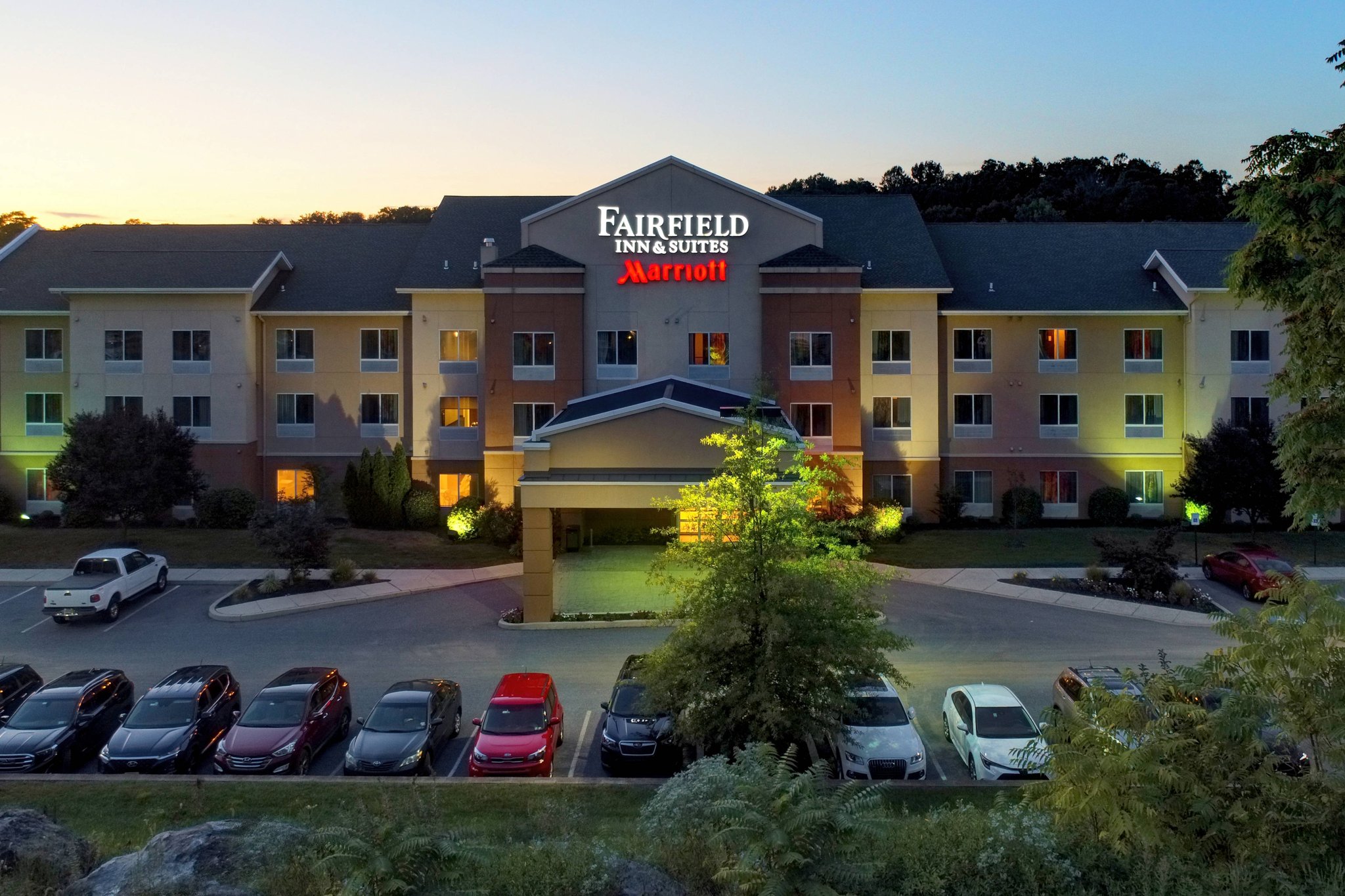 Fairfield Inn and Suites by Marriott Harrisburg West