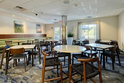  - Fairfield Inn & Suites by Marriott New Cumberland - I-83, Exit 40A