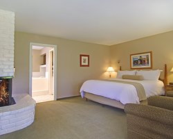  - Svendsgaards Inn Carmel