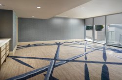  - Omni Hotel Dallas - I-35, Exit 428C