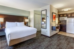  - Staybridge Suites Davenport - I-74, Exit 1
