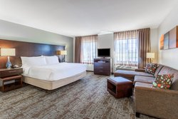  - Staybridge Suites Davenport - I-74, Exit 1