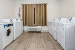  - Holiday Inn Express & Suites Fremont - I-880, Exit 15