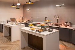  - Sheraton Hotel Novi - I-96 & I-275, Exit 167