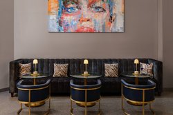  - Glass Light Hotel & Gallery Norfolk