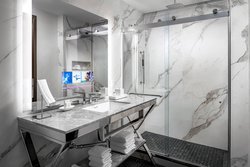  - Sinclair Hotel Downtown Fort Worth - I-35, Exit 52A