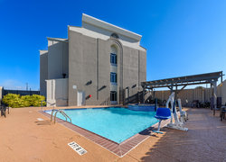  - Holiday Inn Express & Suites Bastrop