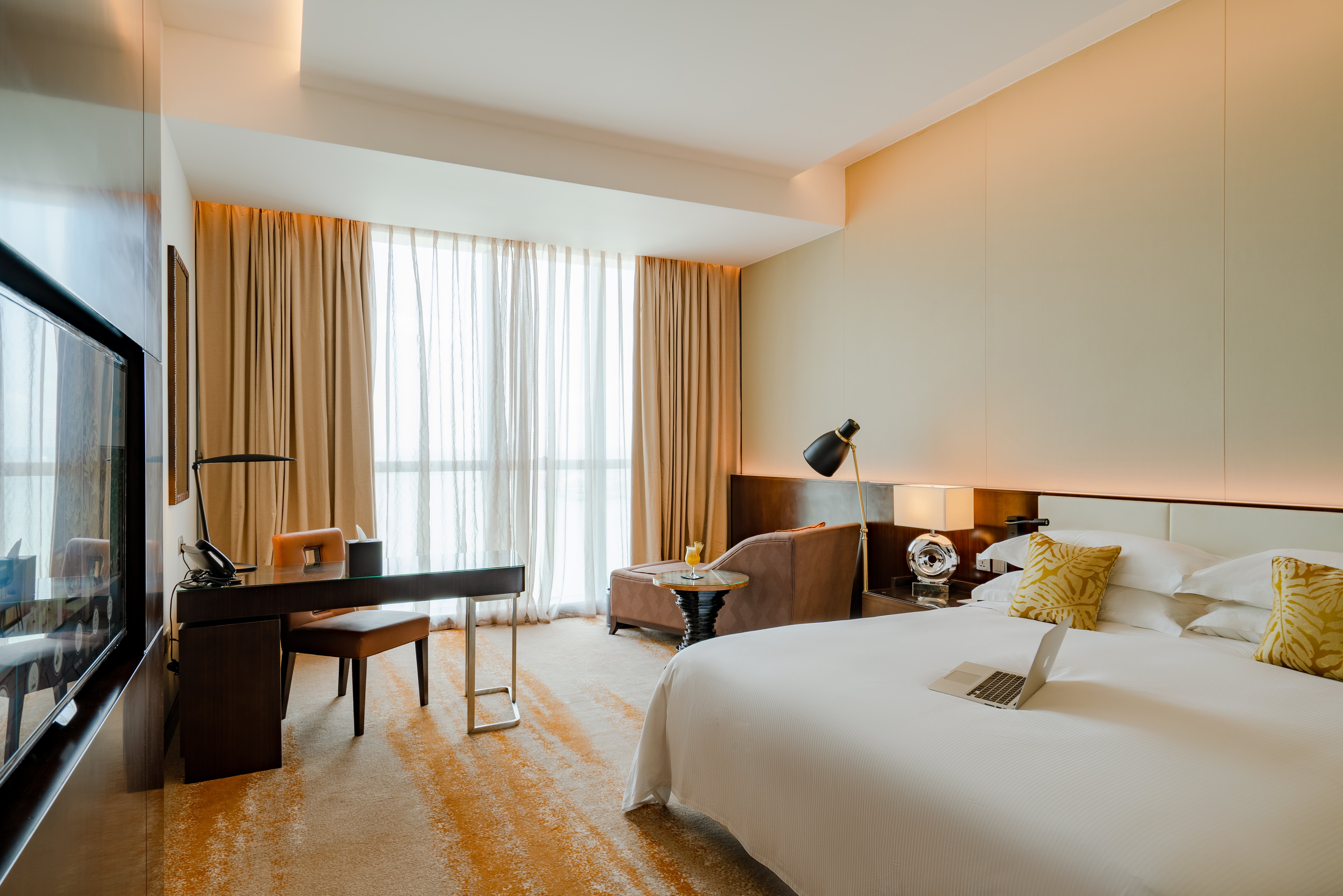 Johari Rotana-guestroom-Classic Room King.jpg