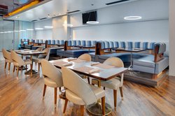  - Crowne Plaza Hotel Downtown Dallas - I-35, Exit 428C