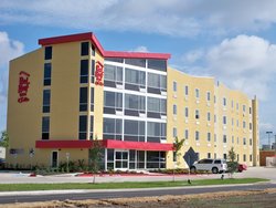  - Red Roof Inn & Suites Beaumont - I-10, Exit 850