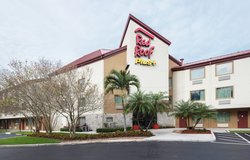  - Red Roof Plus+ Inn & Suites West Palm Beach - I-95, Exit 74