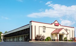  - Red Roof Inn Scottsburg - I-65, Exit 29