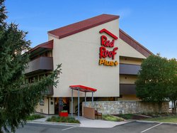  - Red Roof Plus+ Inn & Suites Statesville - I-77, Exit 50