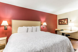  - Red Roof Plus+ Inn & Suites Goodlettsville - I-65, Exit 97