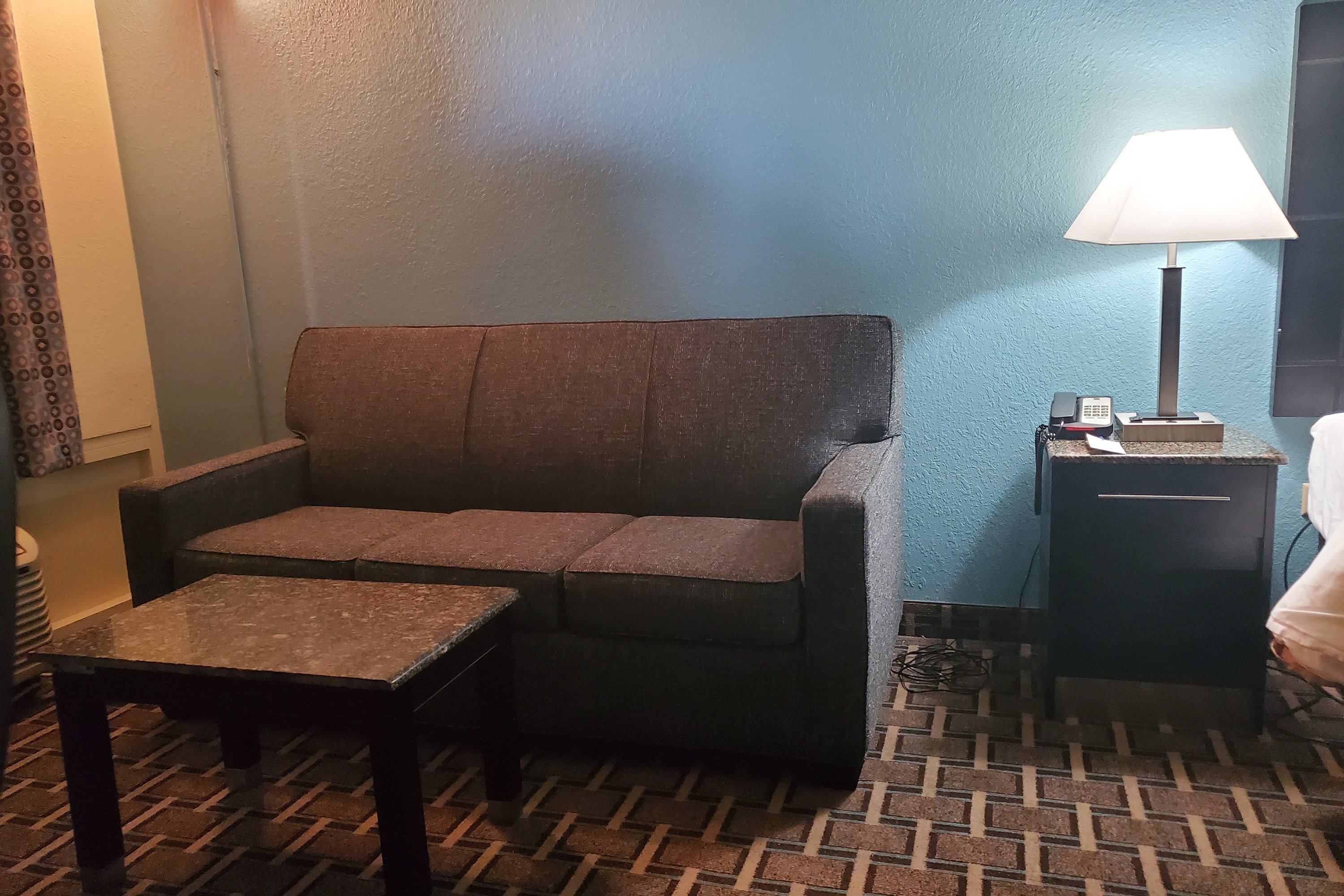 HOTEL KNOXVILLE TN-guestroom-Room.jpg