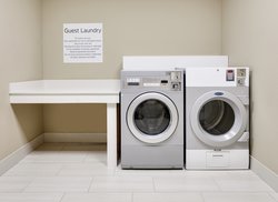  - Holiday Inn Express & Suites Farmers Branch - I-635, Exit 28