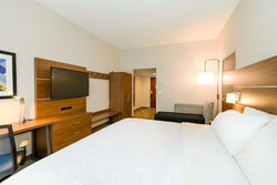  - Holiday Inn Express Sandston - I-64, Exit 197