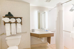  - Holiday Inn Express Sandston - I-64, Exit 197