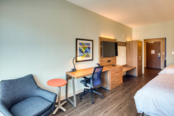  - Holiday Inn Express & Suites South End Charlotte - I-77, Exit 8 & 9A