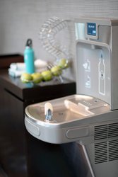  - Courtyard by Marriott Navy Yard Philadelphia - I-95, Exit 17