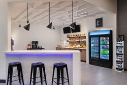  - Aloft Hotel Katy - I-10, Exit 741