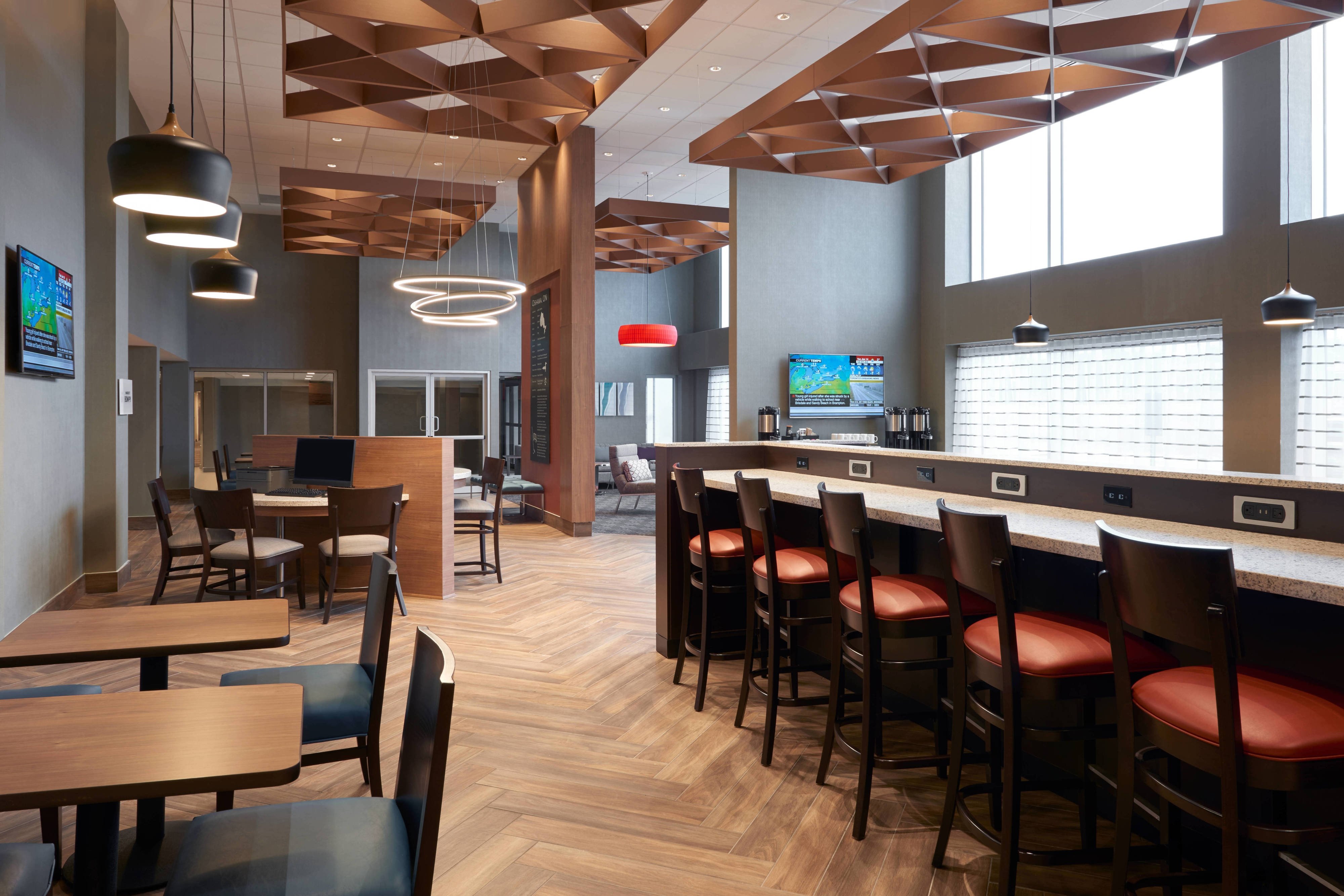 Breakfast Seating Area