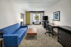  - Holiday Inn Express & Suites Mayo Clinic Jacksonville