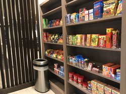  - Holiday Inn Express & Suites Airport Phoenix