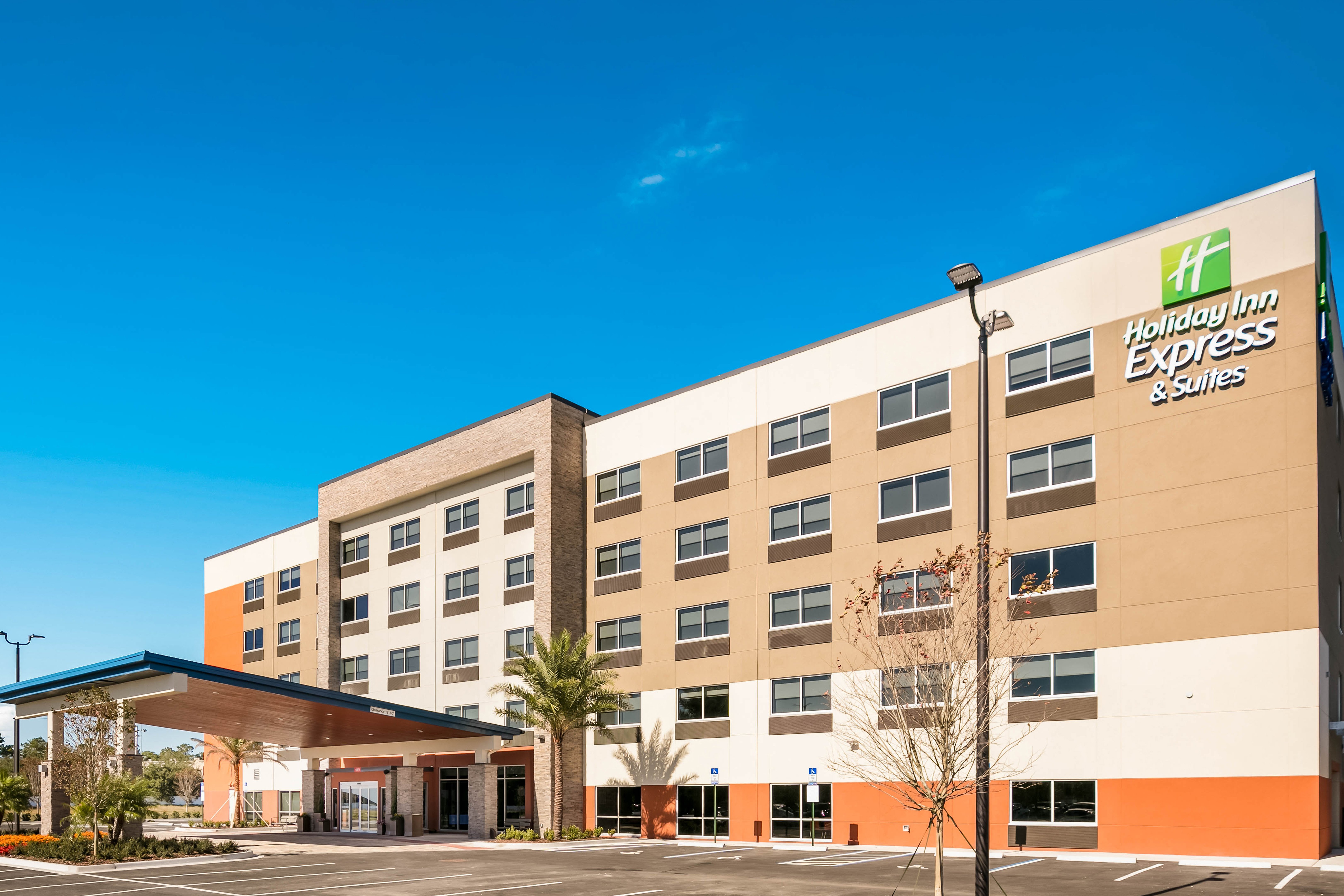 HOLIDAY INN EXP STES TOWN CENTER BY-guestroom-Holiday Inn Express & Suites, Next to iFly, Top Golf Jacksonville.jpg