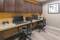  - Holiday Inn Express & Suites Hays - I-70, Exit 159