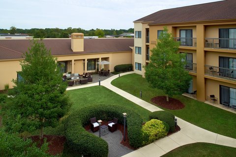 Courtyard by Marriott Fayetteville