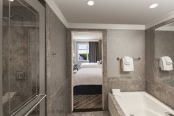  - JW Marriott Rosseau Muskoka Resort & Spa Minett