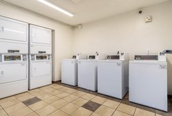  - Red Roof Inn Midtown Phoenix - I-17, Exit 202