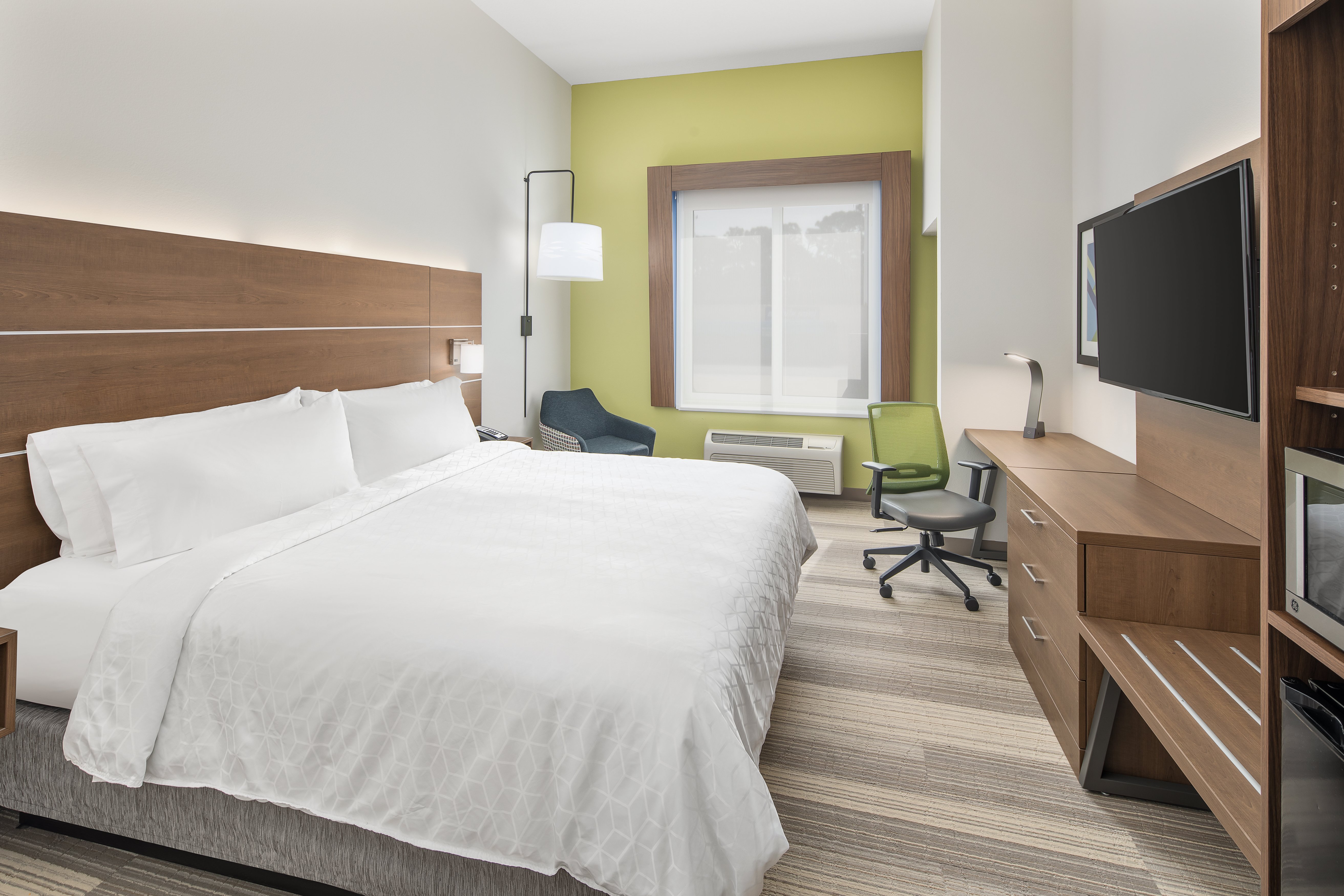HOLIDAY INN EXP STES PALM BAY BY IH-guestroom-At the end of a long day, relax in our clean, fresh guest rooms..jpg