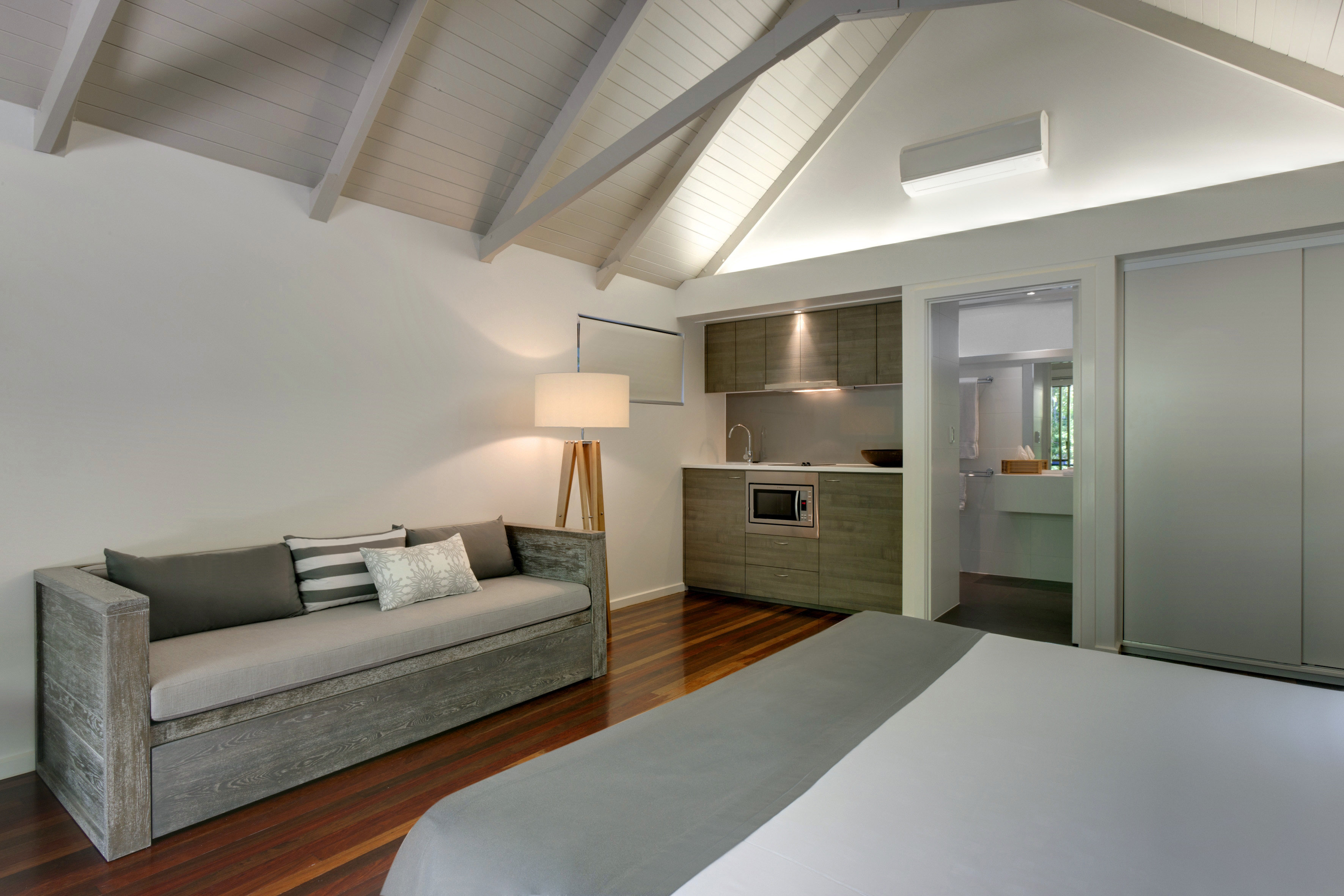 Palm Bungalows-guestroom-Palm Bungalows Kitchenette.jpg
