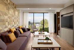  - Sheraton Universal Hotel Universal City