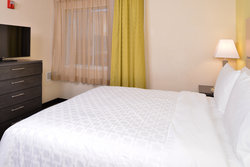  - Candlewood Suites Round Rock - I-35, Exit 252B