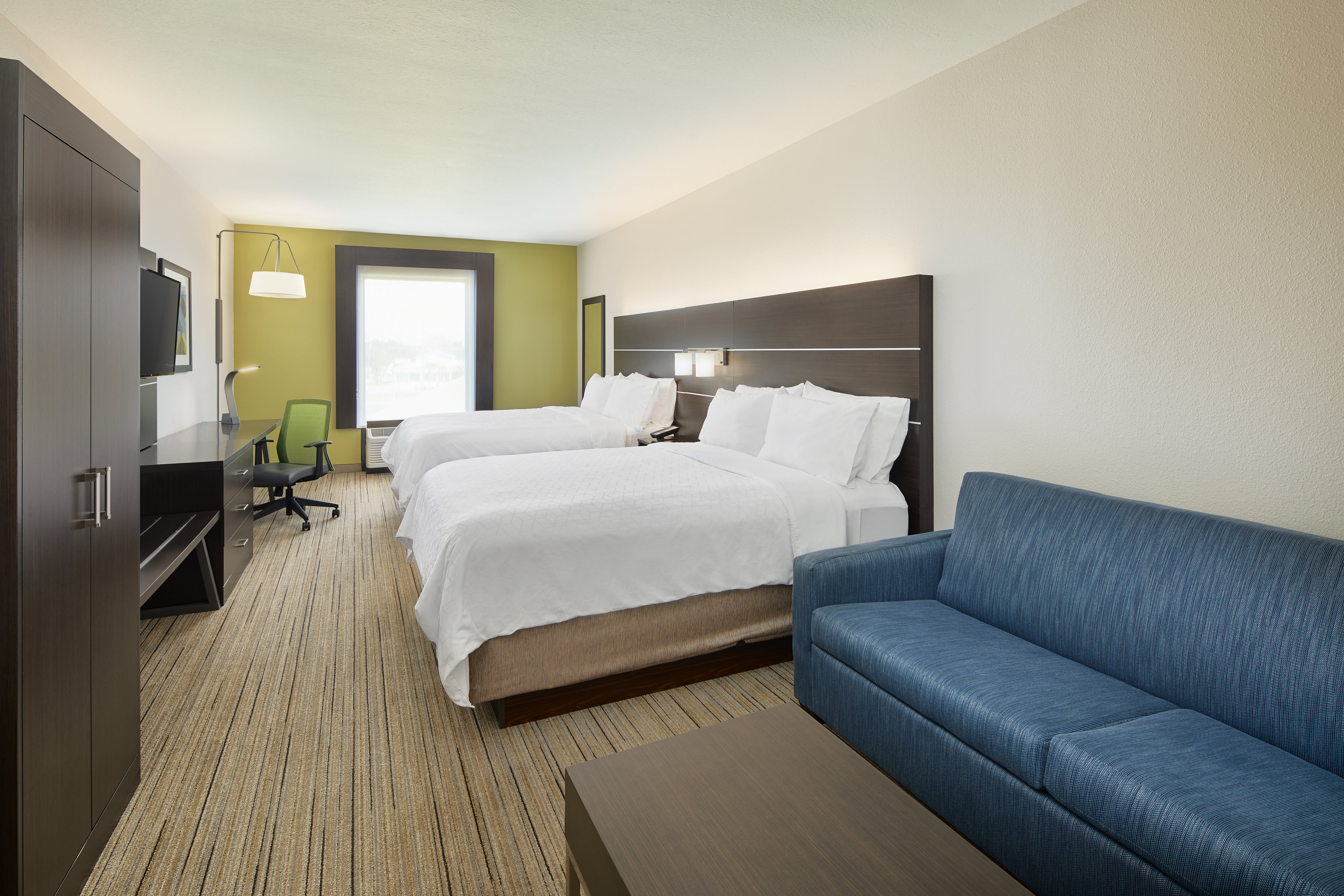 HOLIDAY INN EXP PORT RICHEY-guestroom-A Modern Room For Family.jpg