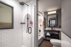  - Moxy Hotel by Marriott Vanderbilt Hospital Nashville