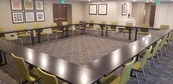  - Holiday Inn Express & Suites Airport SeaTac