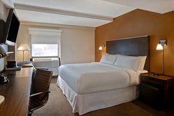  - Four Points by Sheraton Hotel Downtown Peoria - I-74, Exit 93