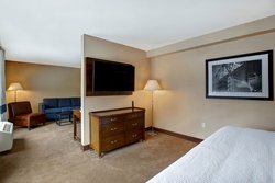  - Four Points by Sheraton Hotel Downtown Peoria - I-74, Exit 93