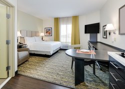  - Candlewood Suites Farmers Branch - I-635, Exit 28