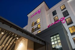  - Moxy Hotel by Marriott Downtown Memphis - I-40, Exit 1