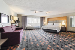 - Holiday Inn Crystal Lake