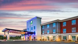 - Holiday Inn Express & Suites Junction - I-10, Exit 456
