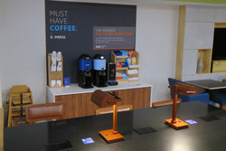  - Holiday Inn Express & Suites Burlington - I-5, Exit 230