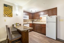  - Staybridge Suites Chesapeake - I-64, Exit 289